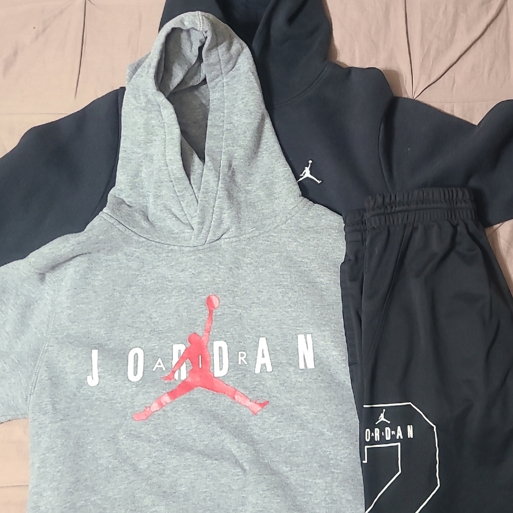 Nike Jordan Gray Hoodie Set With Matching Shorts - Youth Large